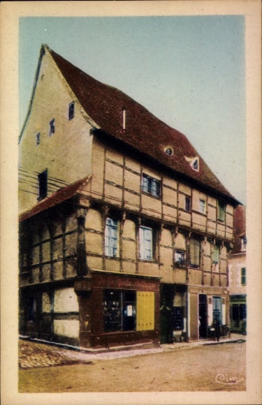 Postcard La Châtre Indre, old half-timbered house, Laisnel-de-la-Salle square, colored view, architecture