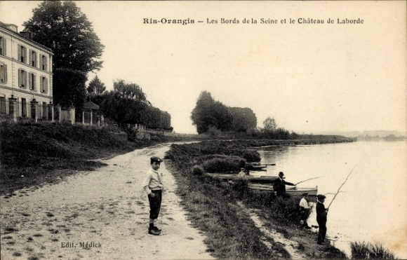 Ak Ris Orangis Essonne, Bords de la Seine, Chateau de Laborde, Angler