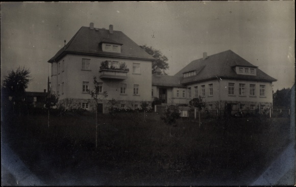 Photo Postcard Langenchursdorf Callenberg in Saxony, building, garden