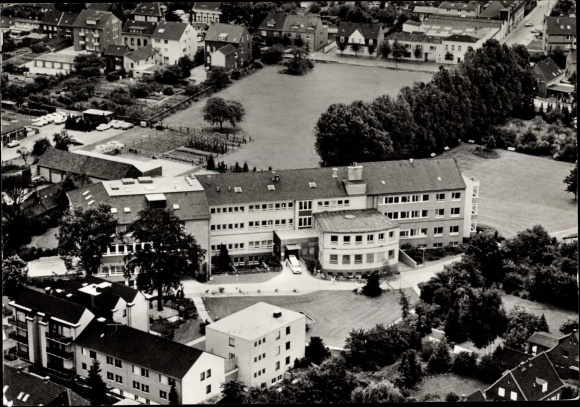 PC Lank Latum Meerbusch am Niederrhein, St. Elisabeth Hospital, aerial photo