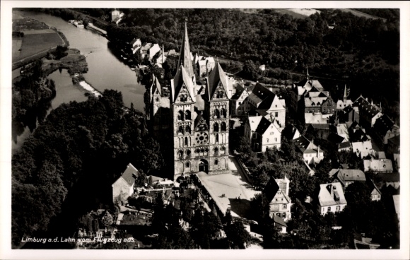 Ak Limburg an der Lahn, Limburg an der Lahn vom Flugzeug aus, Dom, Lahntal