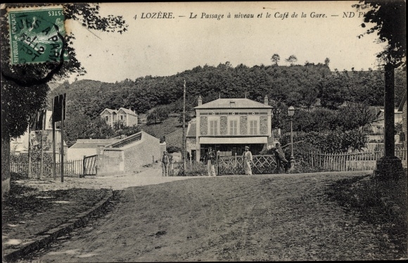 Postcard Lozere Essonne, The Level Crossing and the Cafe de la Gare