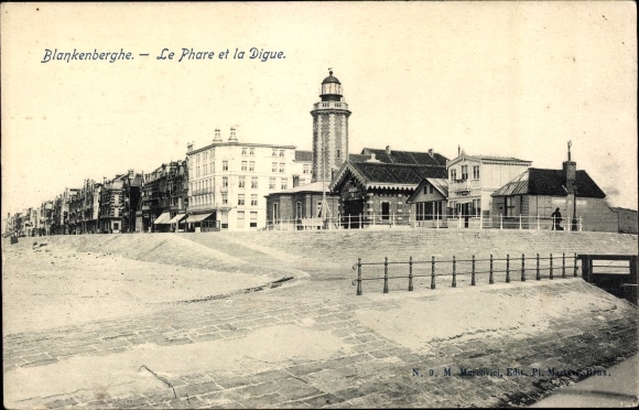 Postcard Blankenberghe West Flanders, Le Phare et la Digue, view towards the lighthouse