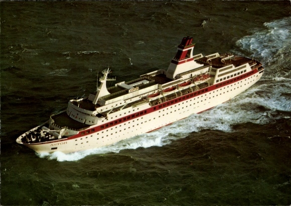 Ak MS Astor in beweging