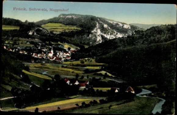 Ak Muggendorf Wiesenttal Fränkische Schweiz, Landschaftsansicht, Dörfliche Szenerie, Berge, Fluss