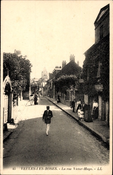 Postcard Veules les Roses Seine-Maritime, Rue Victor Hugo
