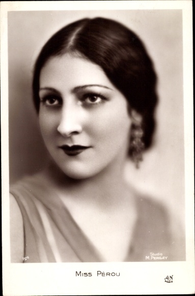 Postcard Miss Perou, portrait