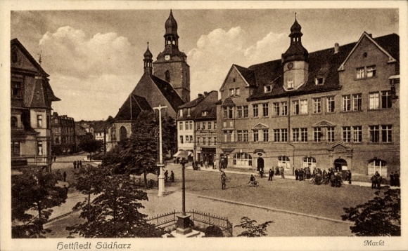 Ak Hettstedt im Südharz, Marktplatz, Kirche, alte Gebäude, Menschen
