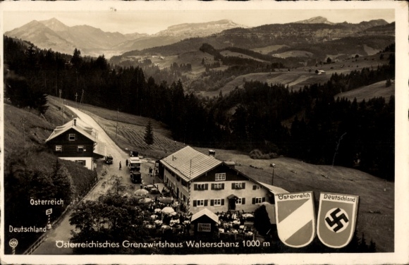 Postcard Riezlern Mittelberg in Vorarlberg, Grenzwirtshaus Walserschanz, border