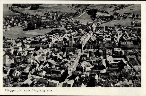 Ak Deggendorf im Bayerischen Wald Niederbayern, Fliegeraufnahme