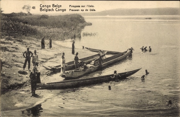 Ak Congo Belge DR Kongo Zaire, Congo Belge, Belgisch  Pirogues sur l'Uele, Prausen op de Uele