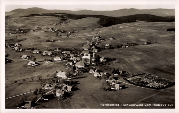 Ak Herrischried am Hotzenwald, Luftaufnahme von  Schwarzwald, schöne Landschaft, 1940er Jahre