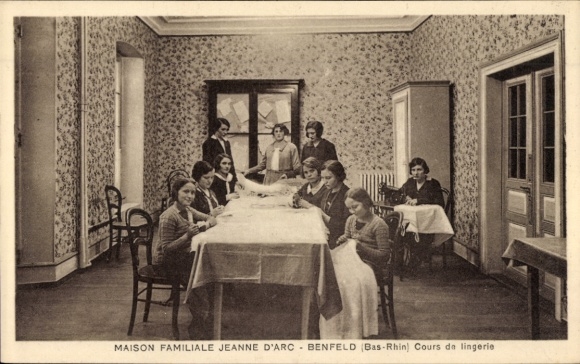 Postcard Benfeld Alsace Bas Rhin, Family House of Joan of Arc, Lingerie Course
