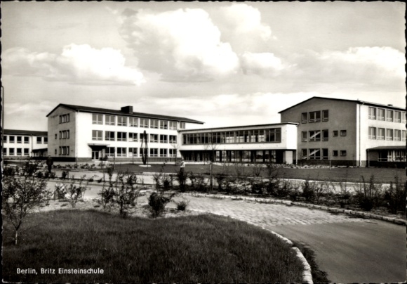 Postcard Berlin Neukölln Britz, Einstein School