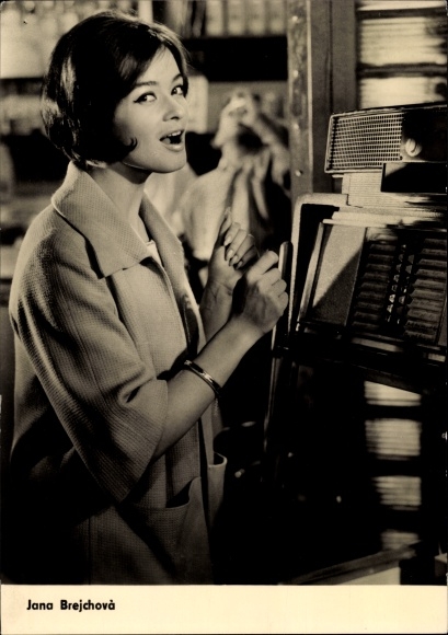 Postcard actress Jana Brejchova, jukebox, portrait, progress star photo