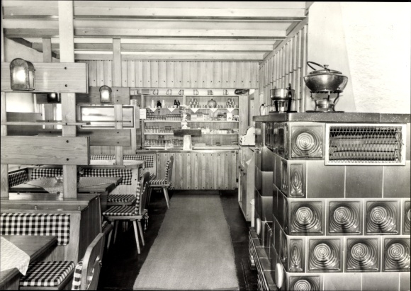 Postcard Sosa Eibenstock in the Ore Mountains, consumer restaurant Köhlerhütte, interior view