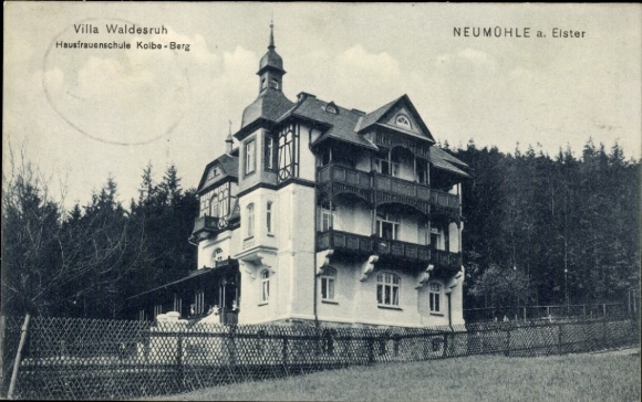 Ak Neumühle an der Elster Greiz in Thüringen, Villa Waldesruh, Hausfrauenschule Kolbe-Berg