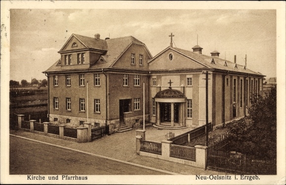 Ak Neuoelsnitz Oelsnitz im Erzgebirge, Kirche, Pfarrhaus