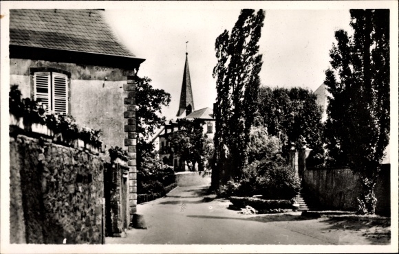Postcard Perl in Saarland, park with Hotel Palais, church tower
