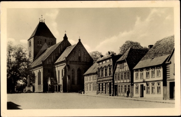 Postcard Plau am See Mecklenburg, street section with church