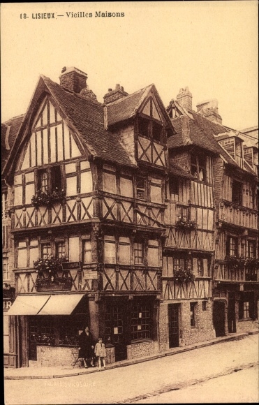 Ak Lisieux Calvados, Vieilles Maisons