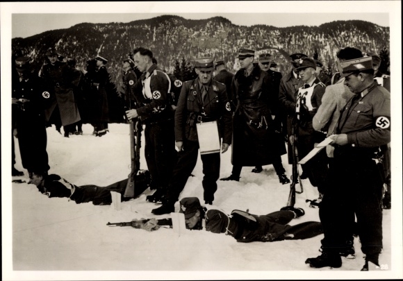 Photo Bad Hofgastein in Salzburg, SA winter sports fights, riflemen in the snow, 1941