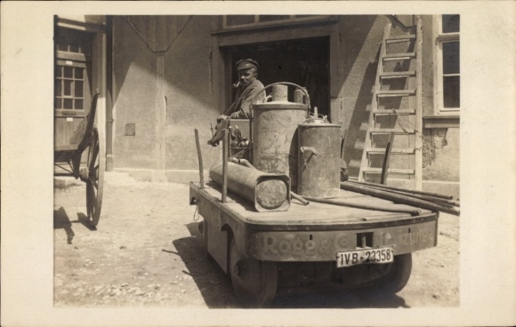 Photo Postcard Rogg & Co Heizung, factory vehicle, license plate IVB 23358