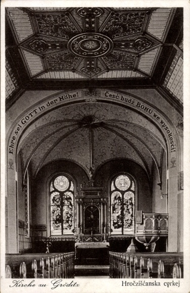 Ak Gröditz in Sachsen, Kirche, Innenraum, Altar, Kanzel, Ehre sei Gott in der Höhe Schriftzug