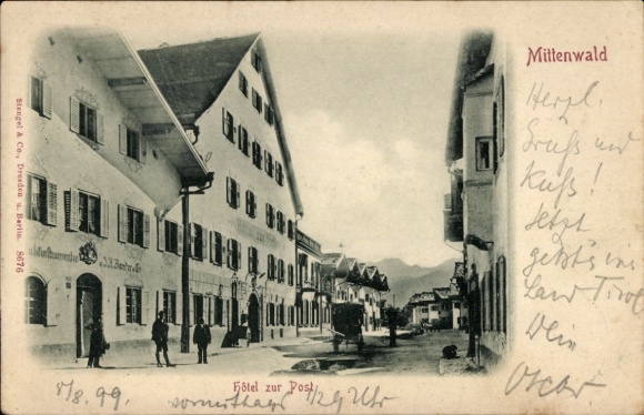Ak Mittenwald in Oberbayern, Ansicht von  Hotel zur Post, Alte Architektur, Straße