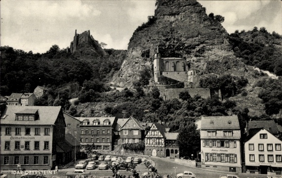 Postcard Idar Oberstein on the Nahe, mountain church, local history museum, parking lot, houses