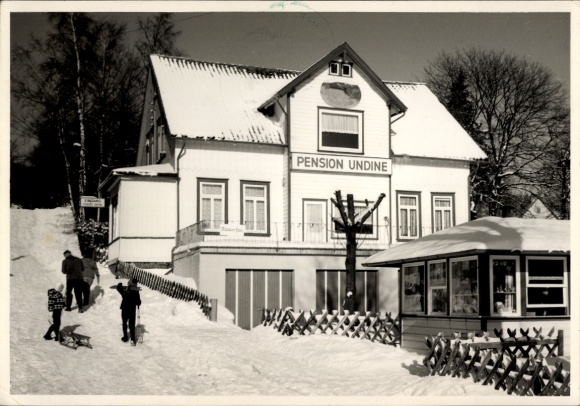 KP Sankt Andreasberg Braunlage w Górnym Harzu, Pensjonat Undine, zima, dzieci, sanie