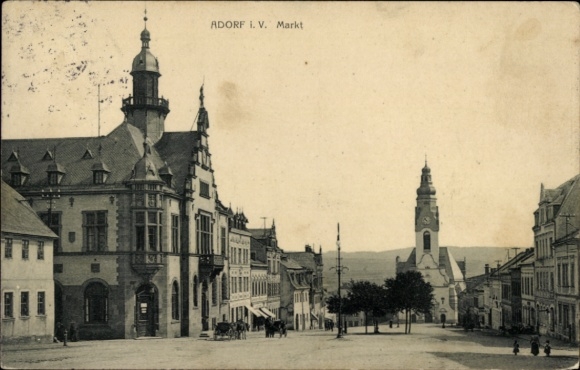 Ak Adorf im Vogtland, Blick auf den Markt, Stadtansicht