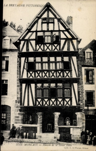KP Morlaix Finistère, Zabytkowy dom z muru pruskiego, tekst w języku francuskim, z Morlaix