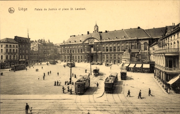 Postcard Liège Luik Liège Wallonia, Palais de Justice, Place Saint Lambert, trams