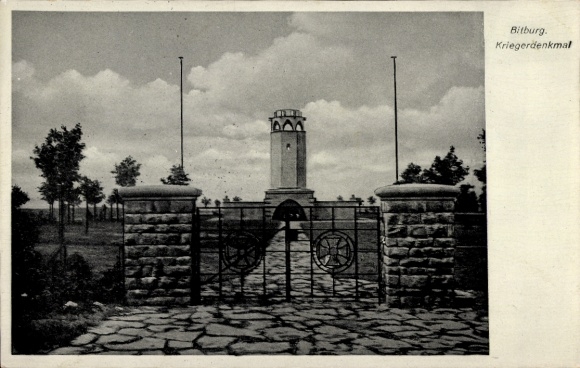 Ak Bitburg in de Eifel, oorlogsmonument