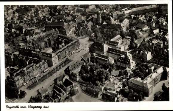 Ak Bayreuth in Opper-Franken, luchtfoto, architectuur, stadsgezicht, veel daken, rotonde