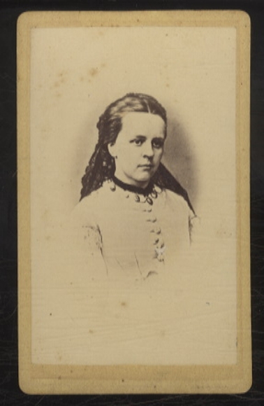 CdV portrait Princess Agnes of Reuss (youngest line), born of Württemberg, pseudonym Angelika Hohenstein