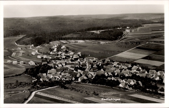 Ak Riedöschingen Blumberg am Schwarzwald, Fliegeraufnahme