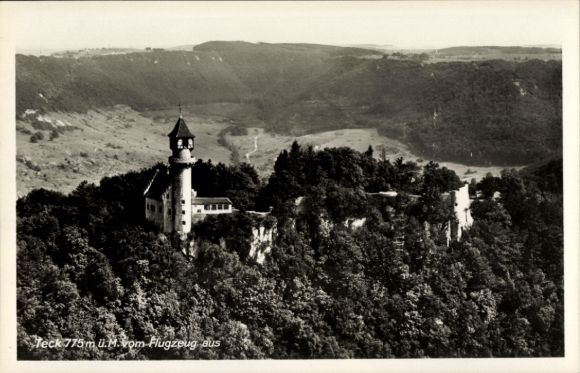 Postcard Owen unter Teck Württemberg, aerial photograph of Teck Castle