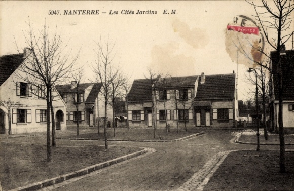 Ak Nanterre Hauts de Seine, Les Cités Jardins, Straßenansicht, Häuser, Bäume, 