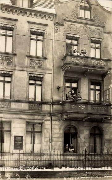 Foto Ak Berlin Köpenick Friedrichshagen, Seestraße 37, heute Müggelseedamm 196, Anwohner
