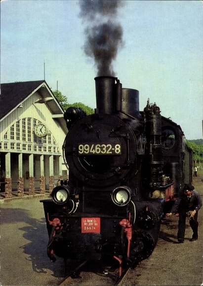 Postcard Steam locomotive at the station, Rasender Roland, narrow-gauge railway 994632-8, engine driver, Binz Ost station