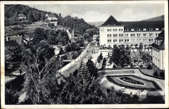 Postcard Oberschlema Bad Schlema in the Erzgebirge of Saxony, view of the spa hotel