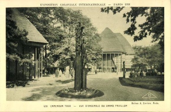 Set von 75 Ansichtskarten, Weltausstellung Paris, 1900, 1937