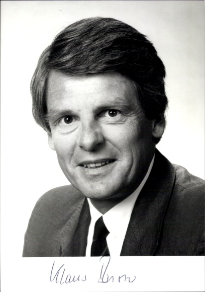 Postcard journalist and presenter Klaus Bresser, autograph