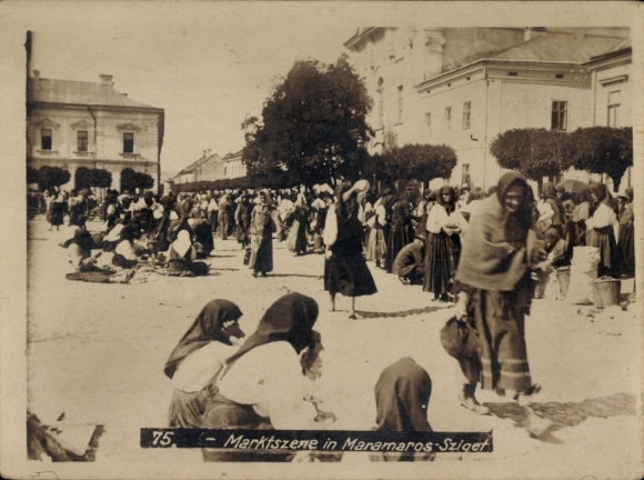 Photo Sighetu Marmației Marmaroschsiget Máramaros sziget Romania, market scene
