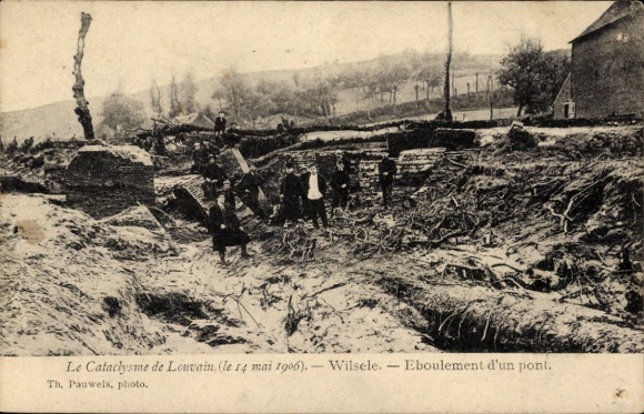 Postcard Wilsele Louvain Leuven Flemish Brabant, disaster in Louvain, bridge collapsed, people
