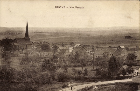Ansichtkaart Reed Kreuzau in de Eifel, algemeen beeld, kerk