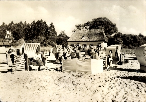 Postcard Insel Poel Mecklenburg, beach hall, beach personalities, vacation, black and white photo, history