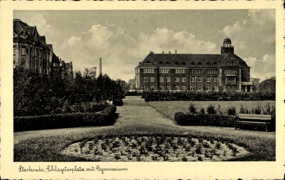Ak Sterkrade Oberhausen am Rhein, Schlageterplatz mit Gymnasium